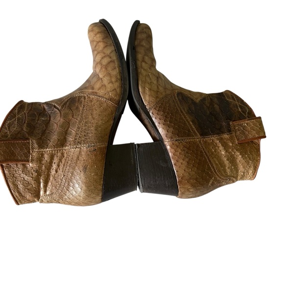 Italian Progetto Verio Cuoio Women’s Tan Snake Skin Booties Sz 38 - Picture 6 of 8